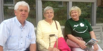 921918600-bill-with-two-mentees_28393958349_o